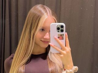 naked cam girl picture BonnieNowa