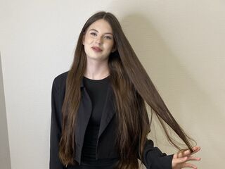 naked cam girl masturbating with dildo BrendaShabot