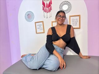 girl topless chat BrianaMontes