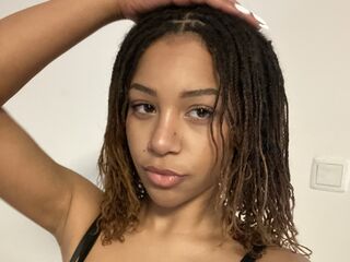 girl showing tits CadeyMir