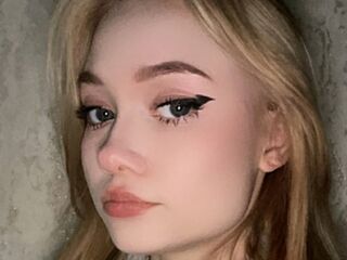 chatroom webcam CecilyBurnard