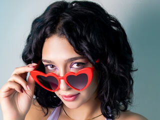 nude webcam CleooLee