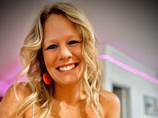 hot striptease webcam ColoradoWildWife