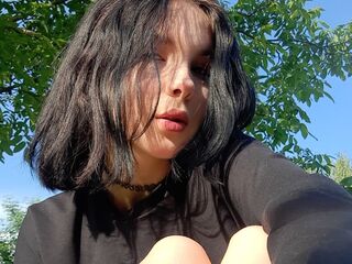 hot naked webcamgirl CorineLamery