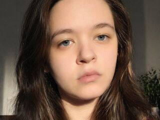 girl cam naked CorneliaAdling