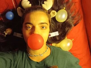 bedroom cam DaliaWeller