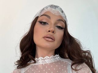naked camgirl masturbating with vibrator DenishaSanderman