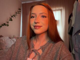 camgirl showing tits DianniLinell