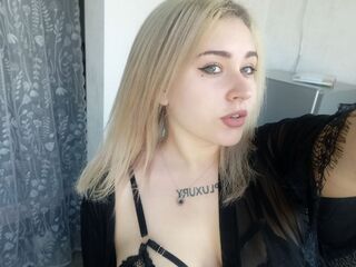 video chat DinahSalimas