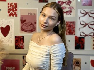 camgirl photo DonetteSimple