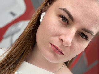 fingering ElenaMaeer