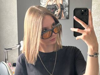 sexy webcamgirl picture ElidaGonchoff