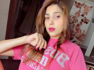 topless cam girl ElsaEmily