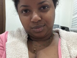 free nude live show EmilyQuezada