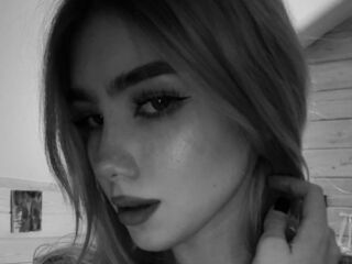 camgirl chat room EmmaBlond