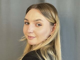 strip tease FloraBrenden