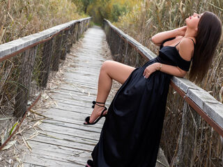 beautiful camgirl GiaCharming