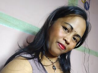naughty cam girl masturbating with dildo HaingoTsinjo