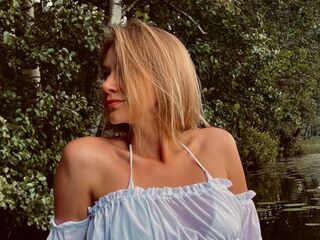 naked girl with live cam fingering InaStark