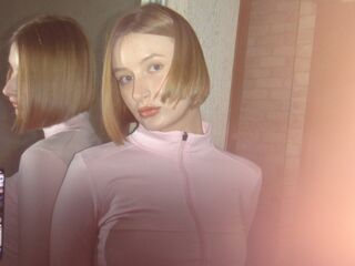 hot naked camgirl IngraKate