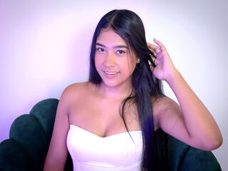 hot strip tease webcam IvonneLaurent