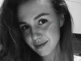 camslut fingering wet pussy JanieceZarco