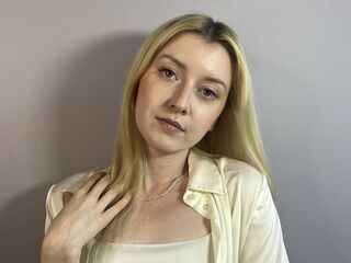 girl fingering pussy JeanneHolmes