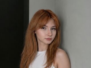 nude webcam JeniceRadulescu