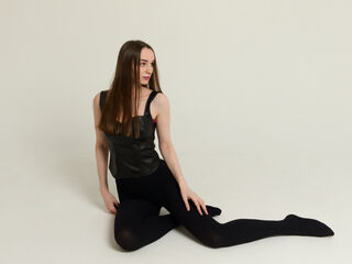 camgirl fingering pussy JuneSommers