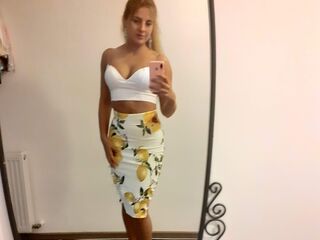 camgirl chatroom KATYDIAZ
