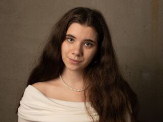 camgirl showing pussy KalaHemstreet