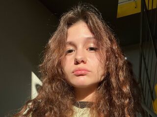 camwhore masturbating with dildo KarlenePaiva