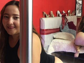 camslut showing pussy KaterineOrtiz