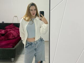 girl cam KellyLynn