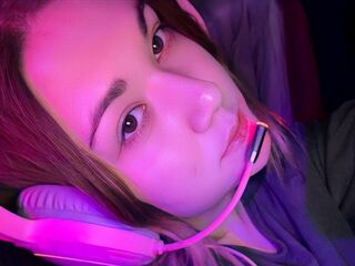 closeup web cam KimSoprano