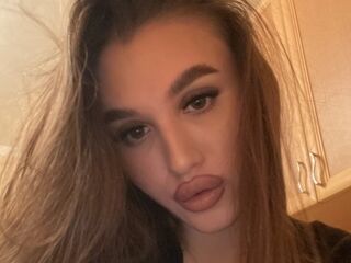 naked girl with webcam masturbating with sextoy KyraVictorine