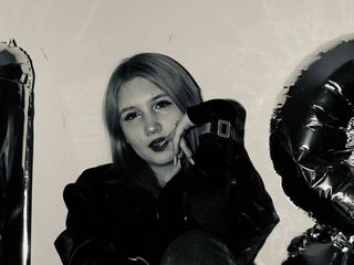 camgirl showing pussy LatishaWolfenden