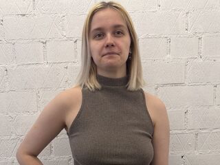 naked girl with webcam fingering LatrishaSoprych