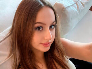 cam slut chat room LaurenSaintie