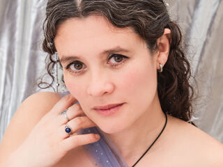 beautiful camgirl LiaBluee