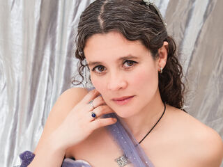 hot camhooker LiiaCrowns