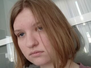 camgirl webcam picture LilianSlow