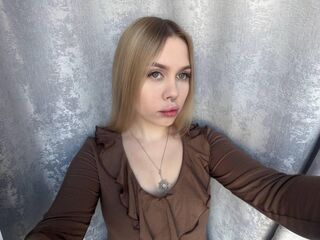 closeup webcam LilianaCross
