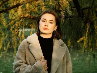 beautiful cam girl LinnDegnan