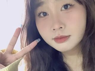 webcamgirl LioraFaith