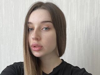 naked webcam girl LolaMua