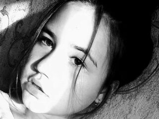 live webcam girl LoriFlox