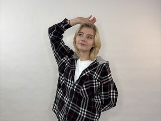 webcamgirl LorieYancy