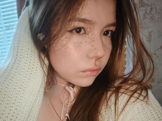 naughty camgirl masturbating with dildo LouannMuench