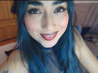 masturbating camgirl LoveSamantah